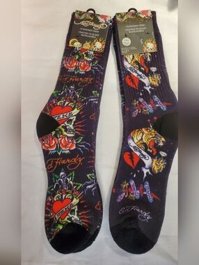 111. NEW - Ed Hardy Skulls & Tigers Cushioned Crew Socks - 2 Pair